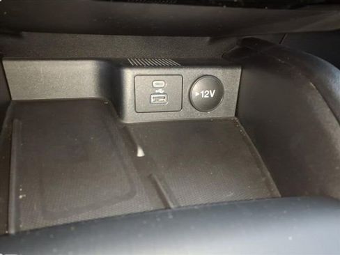 Used 2022 Ford Escape Titanium w/ Titanium Elite Package image 19