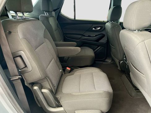 Used 2023 Chevrolet Traverse LT FWD image 29