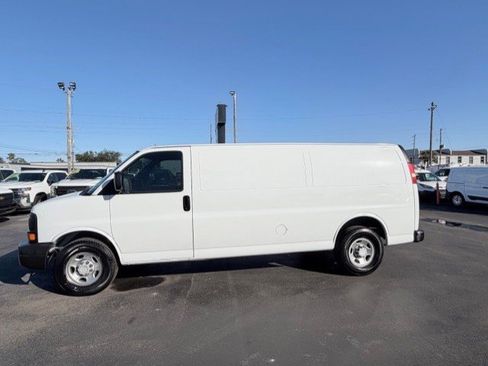 Used 2007 Chevrolet Express 2500 Extended image 9