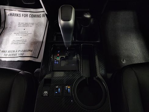 Used 2019 Toyota 4Runner TRD Off-Road Premium w/ Phone Cable & Charge Package image 39