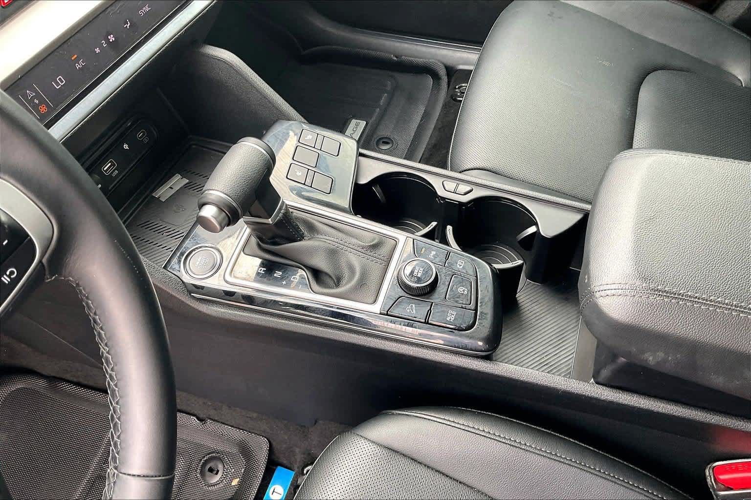 Certified 2025 Kia Sportage EX FWD image 14
