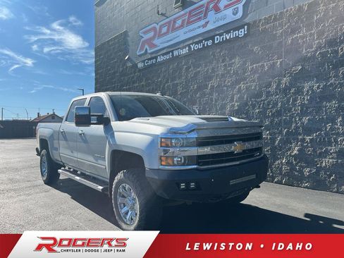 Used 2019 Chevrolet Silverado 2500 LTZ w/ Duramax Plus Package AWD/4WD image 1