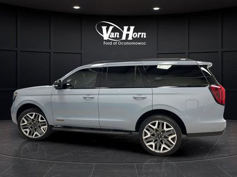 Used 2025 Ford Expedition Tremor AWD/4WD image 4