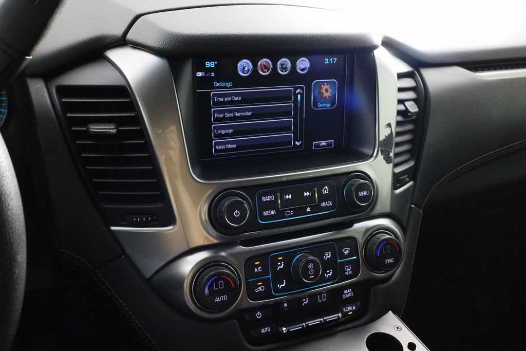 Used 2019 Chevrolet Tahoe 2WD w/ Enhanced Driver Alert Package image 20