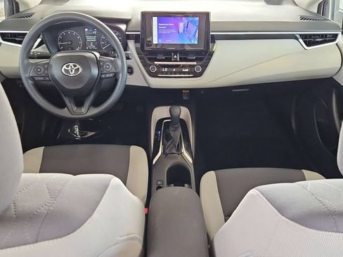 Used 2025 Toyota Corolla LE w/ LE Premium Package FWD image 23