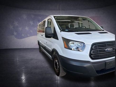 Used 2016 Ford Transit 150 XL image 5