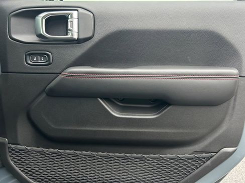 Used 2024 Jeep Wrangler Unlimited Rubicon image 25