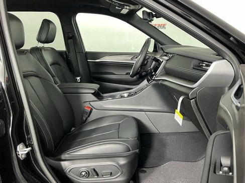 New 2026 Jeep Grand Cherokee L Limited image 35