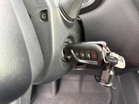Used 2024 Toyota Corolla LE FWD image 28