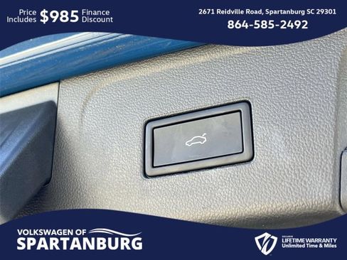 Used 2025 Volkswagen Atlas SE image 11