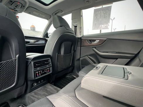 Used 2020 Audi Q8 Premium Plus w/ Premium Plus Package image 19