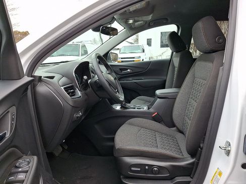 Used 2024 Chevrolet Equinox LT image 13