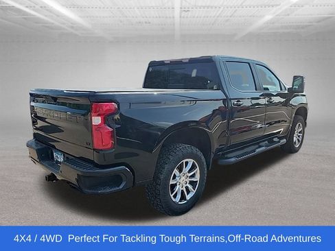 Used 2020 Chevrolet Silverado 1500 LT Trail Boss w/ Midnight Edition AWD/4WD image 3