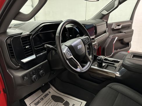 Used 2022 Chevrolet Silverado 1500 LT Trail Boss w/ Protection Package image 16