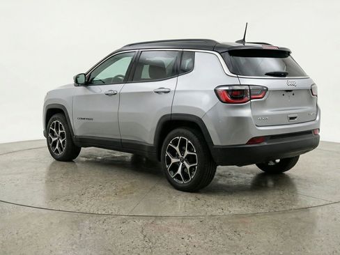 Used 2025 Jeep Compass Limited AWD/4WD image 6