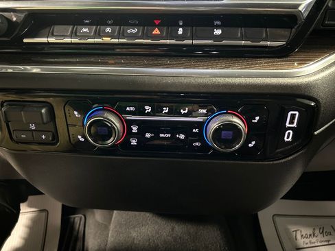 Used 2025 Chevrolet Silverado 1500 LT image 19