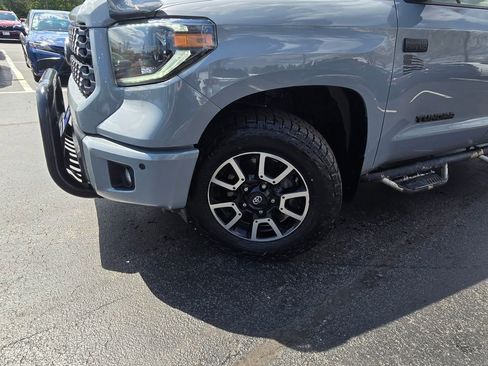 Used 2019 Toyota Tundra SR5 AWD/4WD image 2