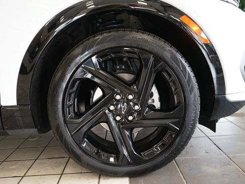 Used 2024 Chevrolet Equinox EV RS FWD image 67