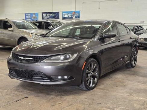 Used 2015 Chrysler 200 S AWD/4WD image 2