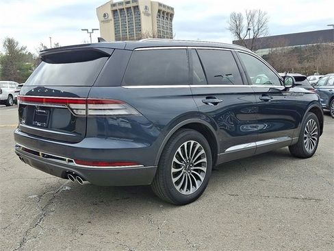 Certified 2023 Lincoln Aviator Reserve w/ Equipment Group 201A image 6