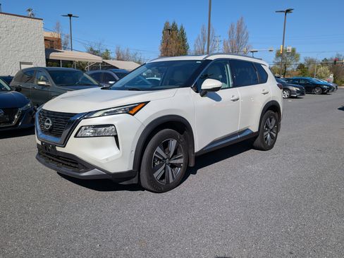 Used 2023 Nissan Rogue SL w/ SL Premium Package image 7