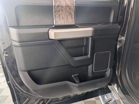 Used 2017 Ford F250 Lariat w/ Chrome Package AWD/4WD image 29