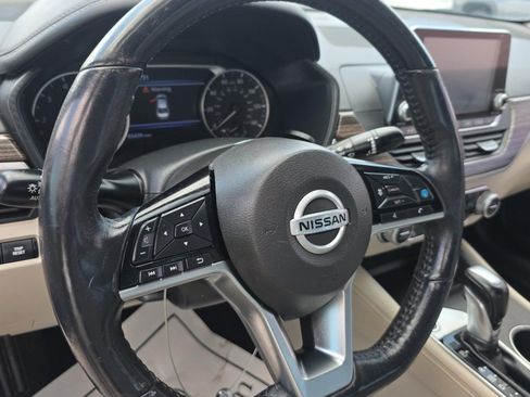 Used 2019 Nissan Altima 2.5 Platinum FWD image 6