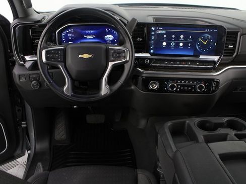 Used 2023 Chevrolet Silverado 1500 LT image 10