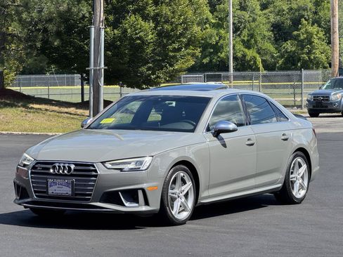 Used 2019 Audi S4 Premium Plus w/ Premium Plus Package AWD/4WD image 3