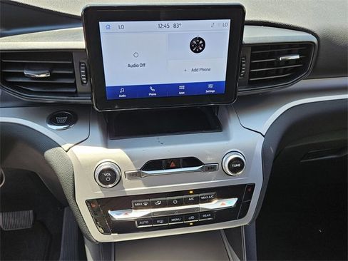 Used 2023 Ford Explorer XLT image 19