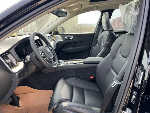 New 2026 Volvo XC60 B5 Ultra w/ Protection Package Premier image 10