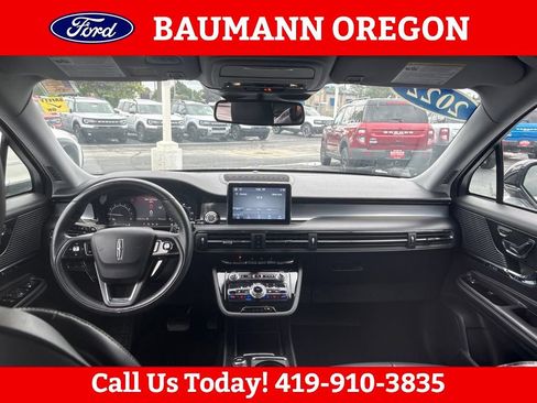 Used 2022 Lincoln Corsair AWD w/ Premium Package image 16
