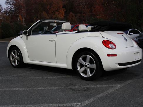 Used 2007 Volkswagen Beetle Triple White Edition image 24