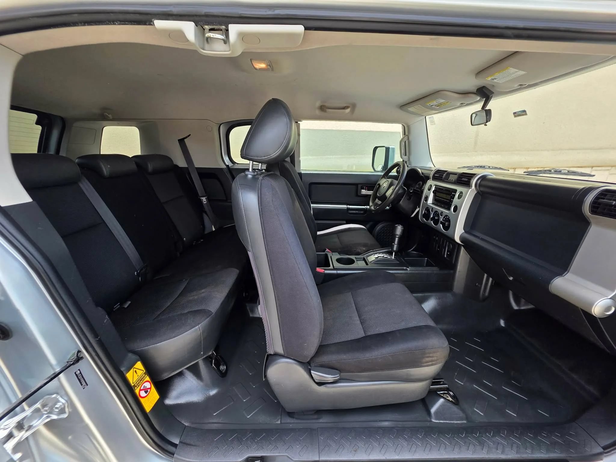 Used 2007 Toyota FJ Cruiser 2WD w/ Convenience Pkg image 13