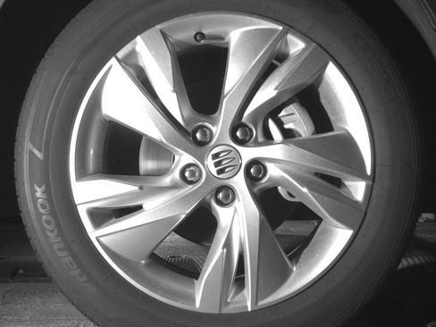 Used 2025 Buick Encore GX Preferred AWD/4WD image 13
