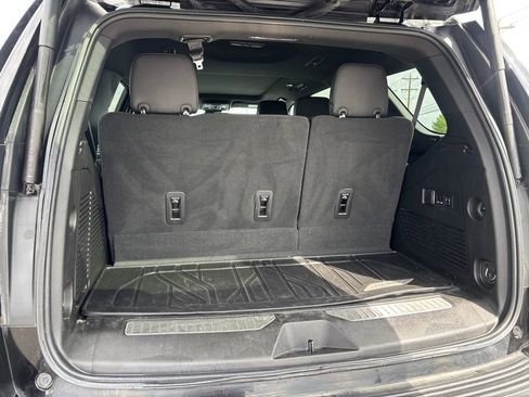 Used 2023 Chevrolet Tahoe Z71 w/ Luxury Package image 27