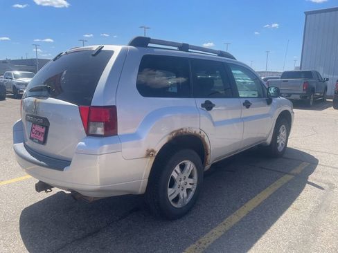 Used 2008 Mitsubishi Endeavor LS AWD/4WD image 13