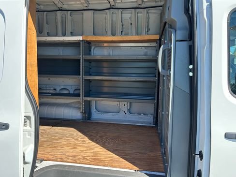 Used 2020 Nissan NV 2500 S image 12