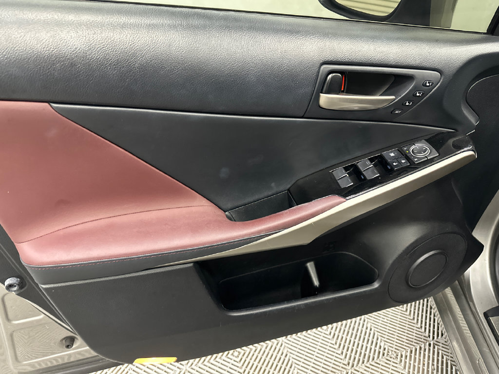 Used 2019 Lexus IS 300 w/ Premium Package RWD image 11