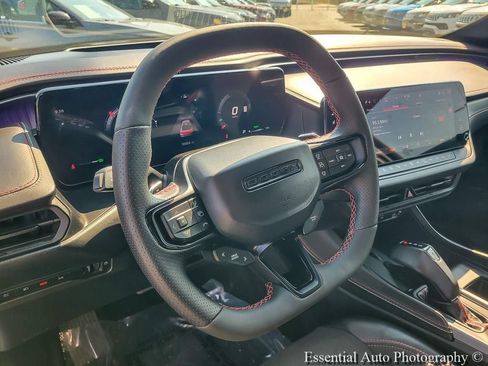 Used 2024 Dodge Charger Daytona Scat Pack w/ Plus Group AWD/4WD image 18
