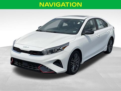 Used 2023 Kia Forte GT-Line w/ GT-Line Premium Package FWD image 4