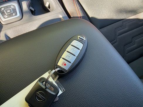 New 2026 Nissan Frontier PRO-4X w/ Tow Package image 32