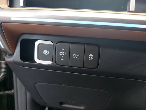 Certified 2026 Hyundai Santa Fe Limited AWD/4WD image 29