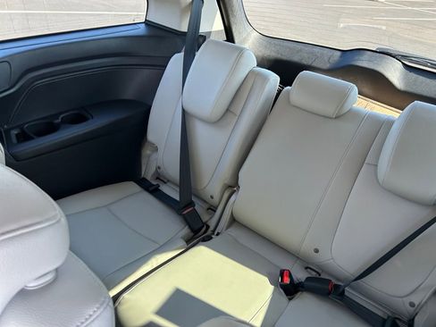 New 2026 Honda Odyssey EX-L image 17