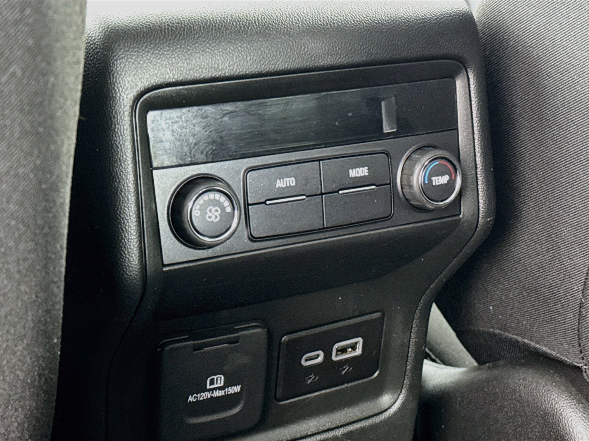 Used 2023 GMC Acadia SLE w/ Driver Convenience Package FWD image 24