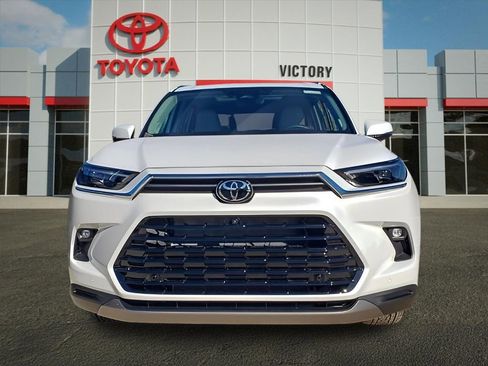 New 2026 Toyota Grand Highlander Limited image 2