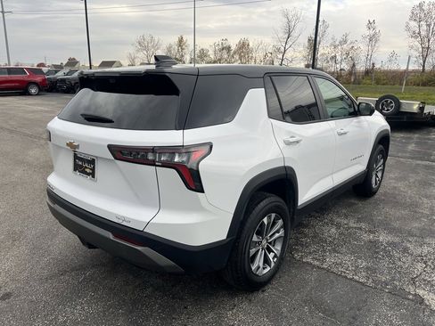 New 2025 Chevrolet Equinox LT w/ Safety and Technology Package image 7