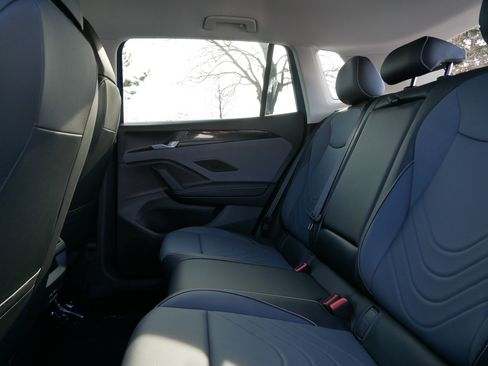 New 2026 Volkswagen Tiguan SE AWD/4WD image 5