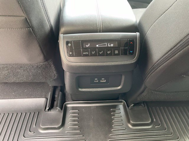 Used 2023 Nissan Pathfinder SV AWD/4WD image 22
