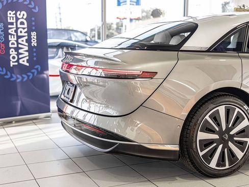 Used 2024 Lucid Air Touring image 14